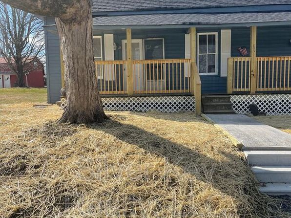 17 Sunset Ave #1