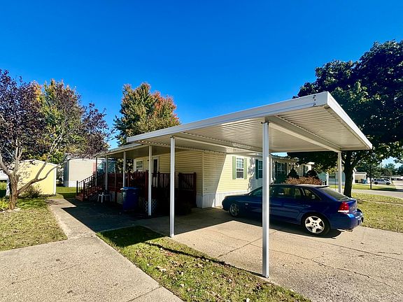2nd image of 1165 Regina Trl