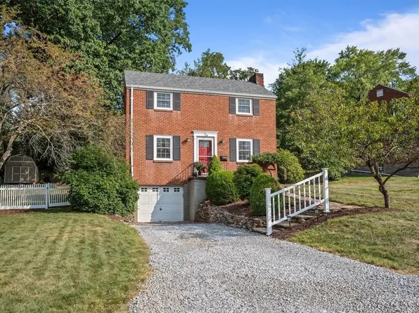 21 Santa Fe Dr, Bethel Park, PA 15102