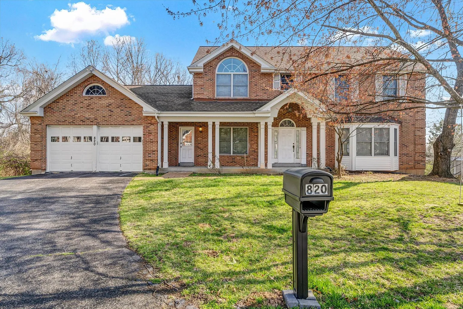 820 Henry Manor Ct photo 1