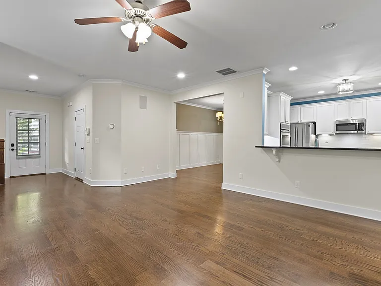 1455 Reynolds Dr — Photo 34