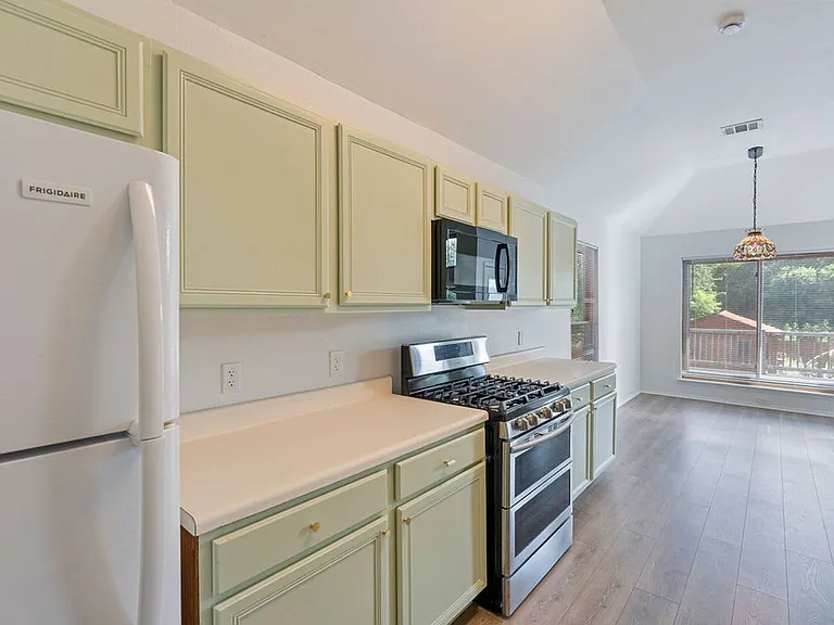 2215 Patsy Pkwy — Photo 9