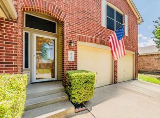 515 Berryhill Dr, Mansfield, TX 76063