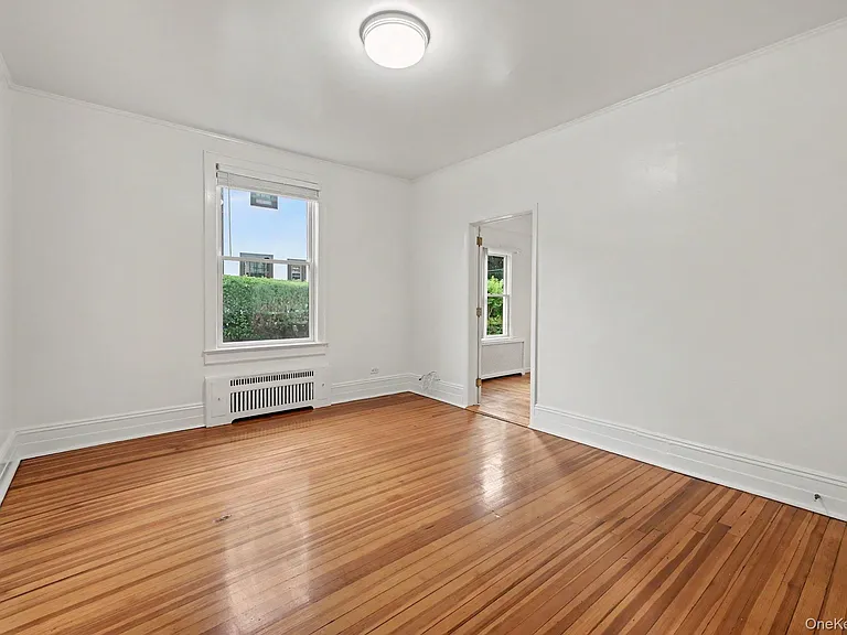 242 Mayflower Ave #1 — Photo 1
