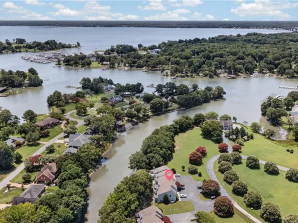 1844 Dockside Dr #14E, Gloucester, VA 23072
