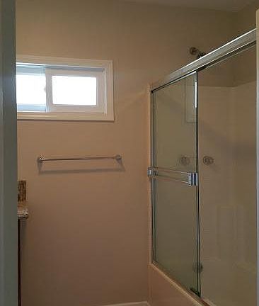 5th image of 1017 Grevelia St #1017