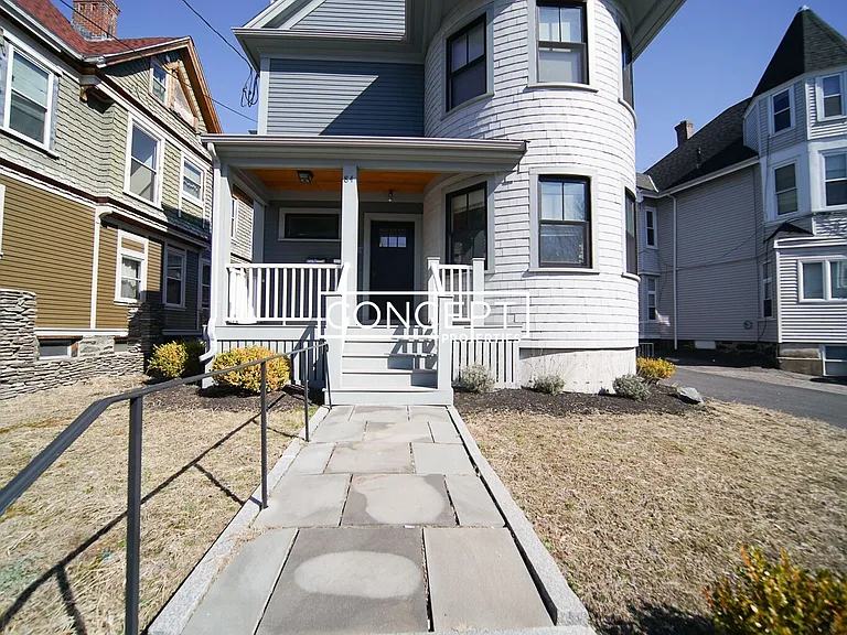 80 Linden St #1 — Photo 14