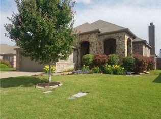 8248 Fall Crest Dr, Hurst, TX 76053