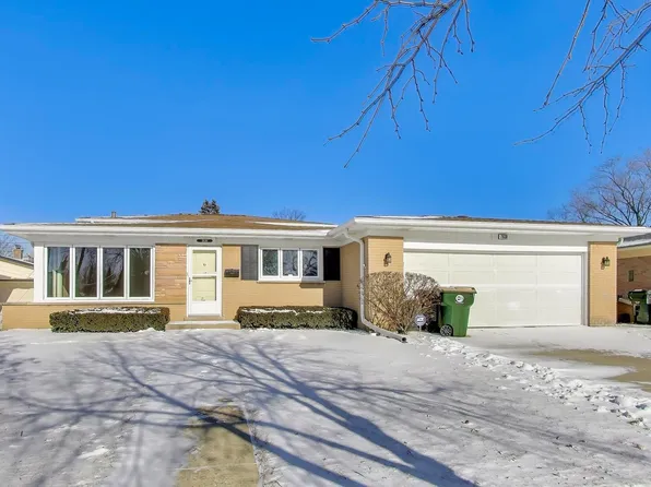 7630 Beckwith Rd W, Morton Grove, IL 60053
