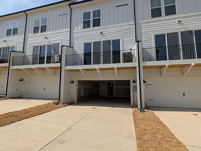 3212 Drift St — Photo 24