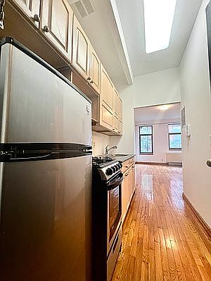 1st image of 455 W 46th St APT 2B