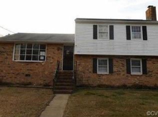 132 Sherwood Dr, Colonial Heights, VA 23834