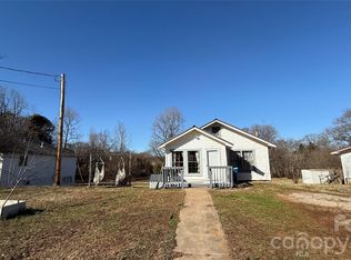 137 Bellvue St, Forest City, NC 28043