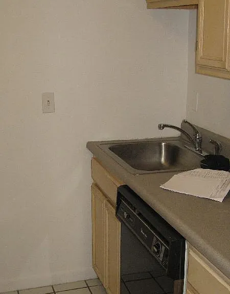 48 Evergreen St #32 — Photo 19