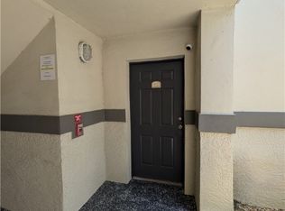 3401 Winkler Ave APT 111, Fort Myers, FL 33916