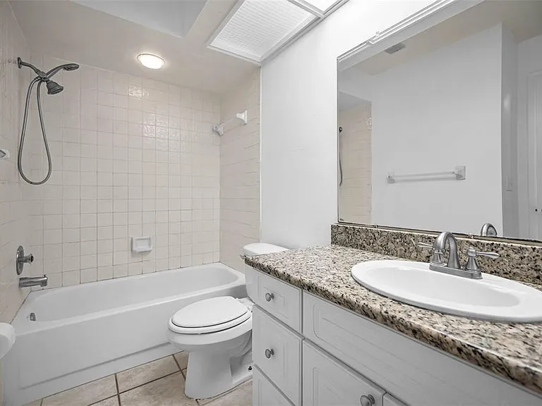 10626 Longwood Dr #102 — Photo 23