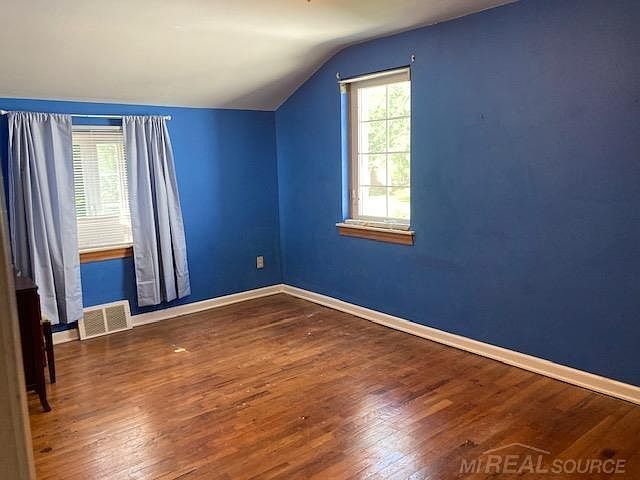 8641 Harding Ave, photo 17
