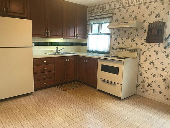 5th image of 1728 Thornhill Dr