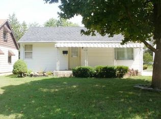 1421 Rock St, Peru, IL 61354