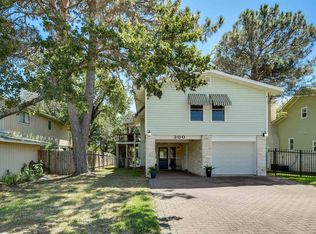 300 Blythe Ln, Sunrise Beach, TX 78643
