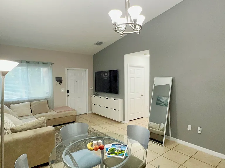 Living Room/Dinning Room