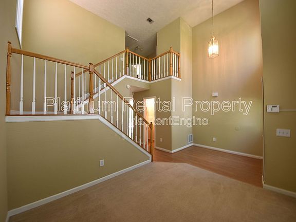 5th image of 950 Hillary Ln