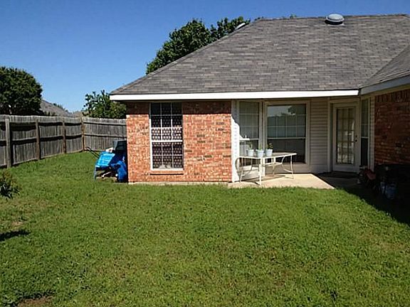 3rd image of 9821 Williford Trl