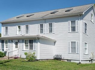 21 Mount Tom Ave, Easthampton, MA 01027