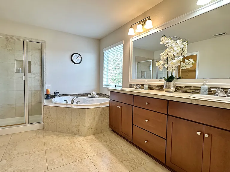 2671 Laura Vista Dr NW — Photo 26