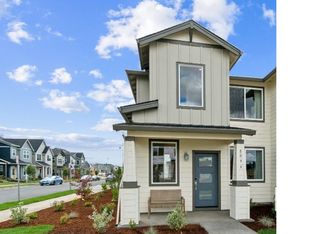 8052 SE Crescent Dr, Hillsboro, OR