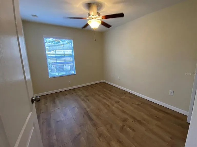 12013 Greengate Dr — Photo 22
