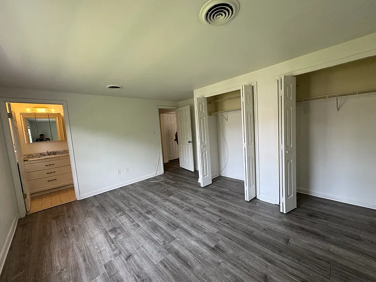 19 Rosedale Ave #2 — Photo 9
