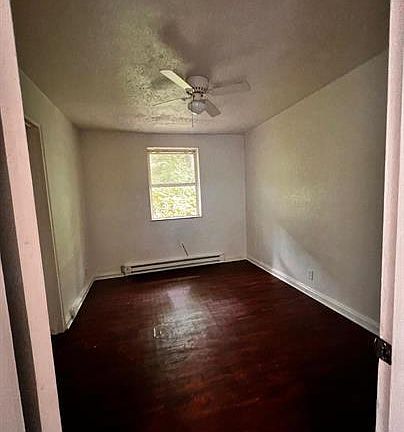 3rd image of 3129 Gobel Ave #4