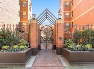 1500 SW Park Ave APT 428, Portland, OR 97201