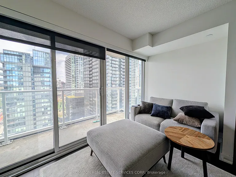 19 Bathurst St #1905 — Photo 6