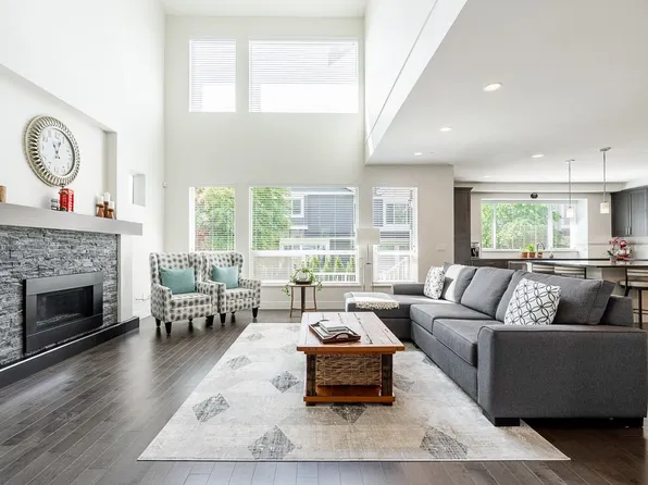 16716 18th Ave, Surrey, BC V3Z 0T3