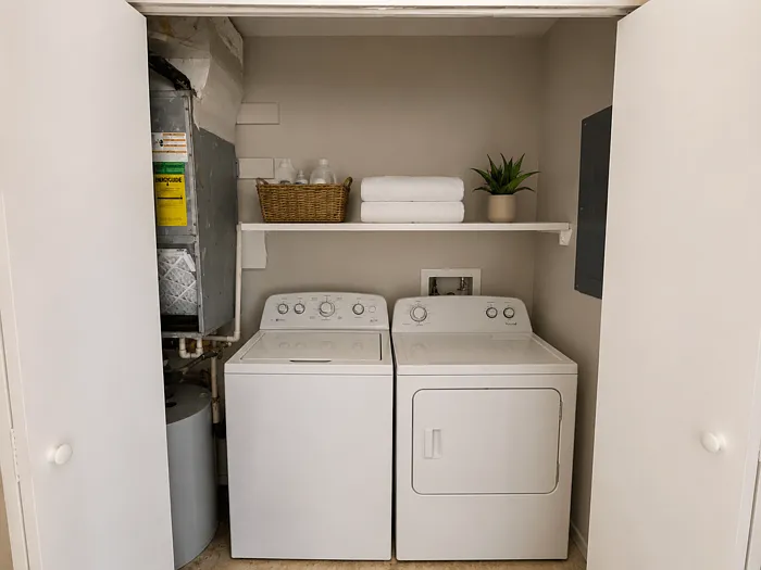 502 E Davis St #22 — Photo 9