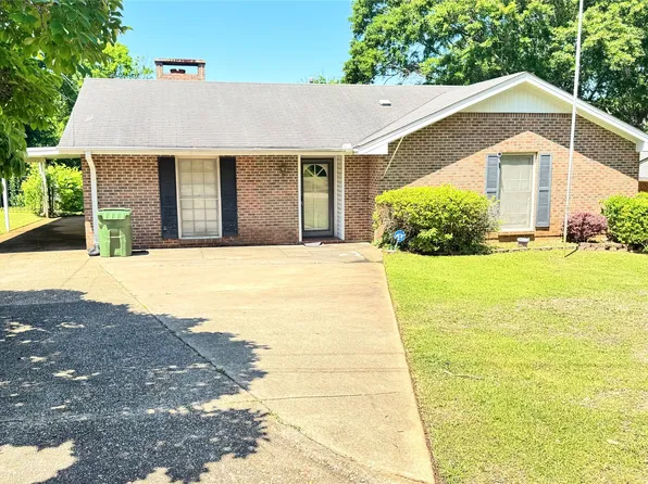 3041 Willow Lane Dr, Montgomery, AL 36109