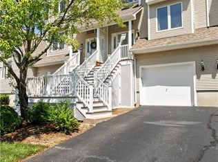200 River Farms Dr UNIT 200, West Warwick, RI 02893