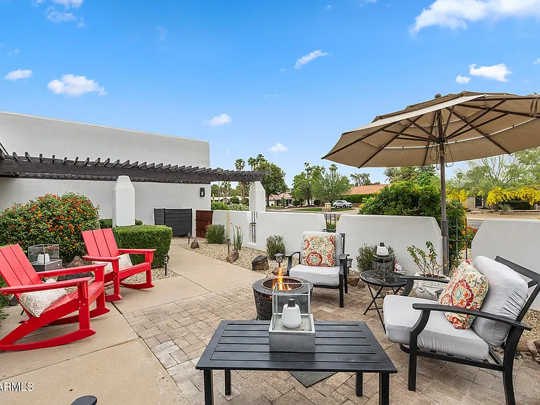 14436 N Coral Gables Dr — Photo 41