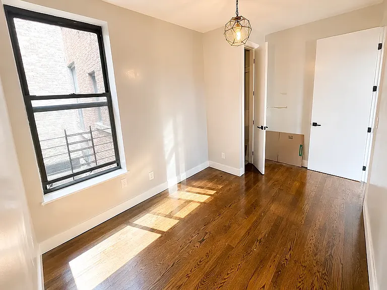 2331 Bedford Ave #1A — Photo 3