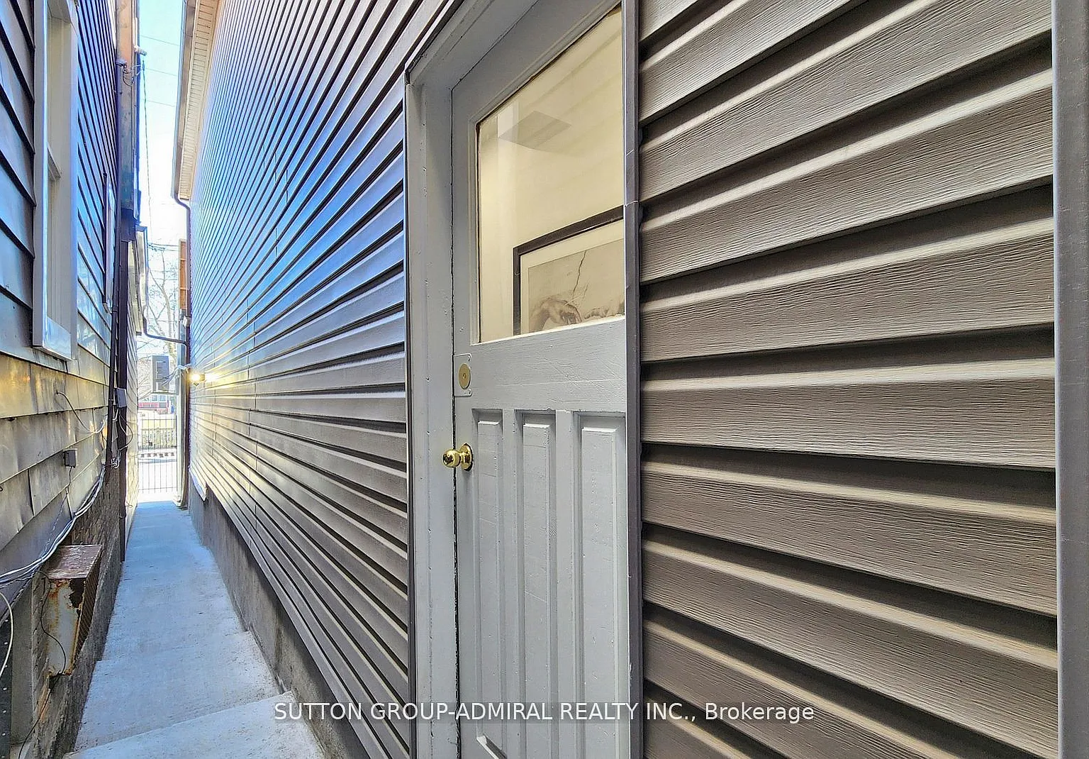 3 bed, $2,998 — Photo 2