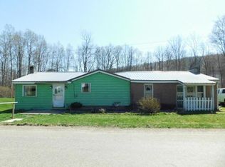 47 Hazeltine Hollow Rd, Youngsville, PA 16371