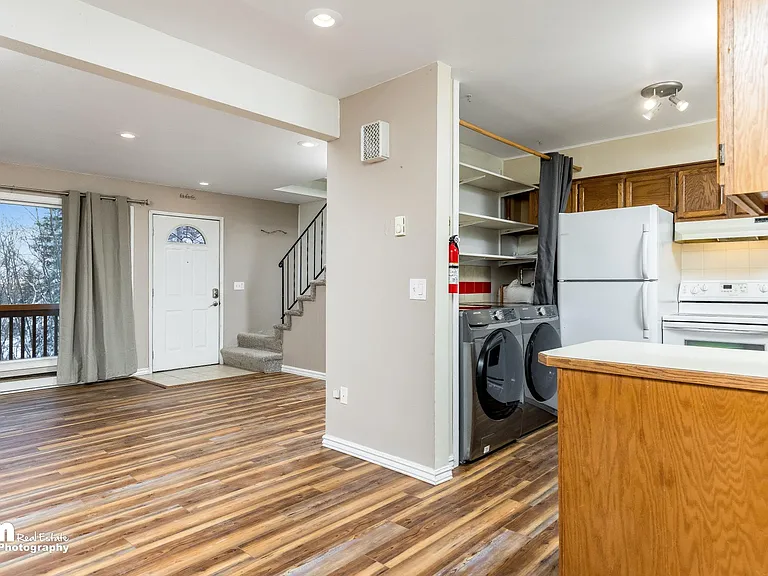 4424 Campus St #2 — Photo 4