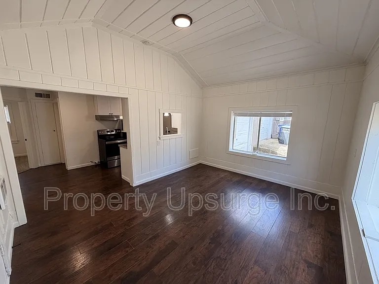 2408 Court St #2408 — Photo 8