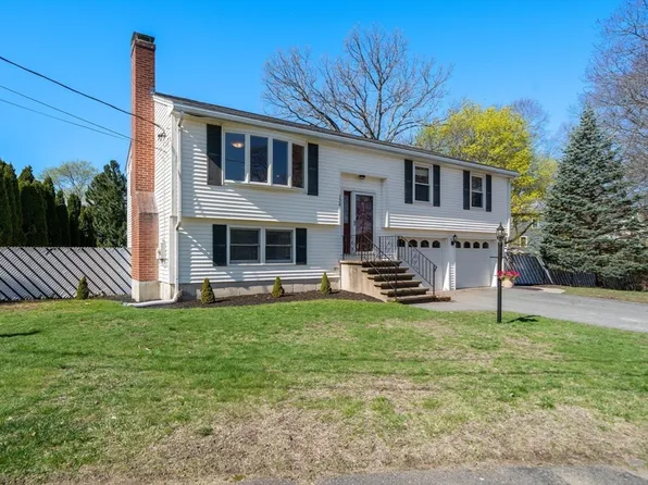126 Hanscom Ave, Reading, MA 01867