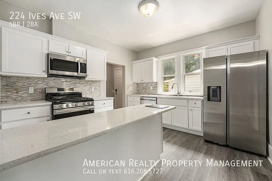 5 bed, 1390 sqft, $2,950 — Photo 3