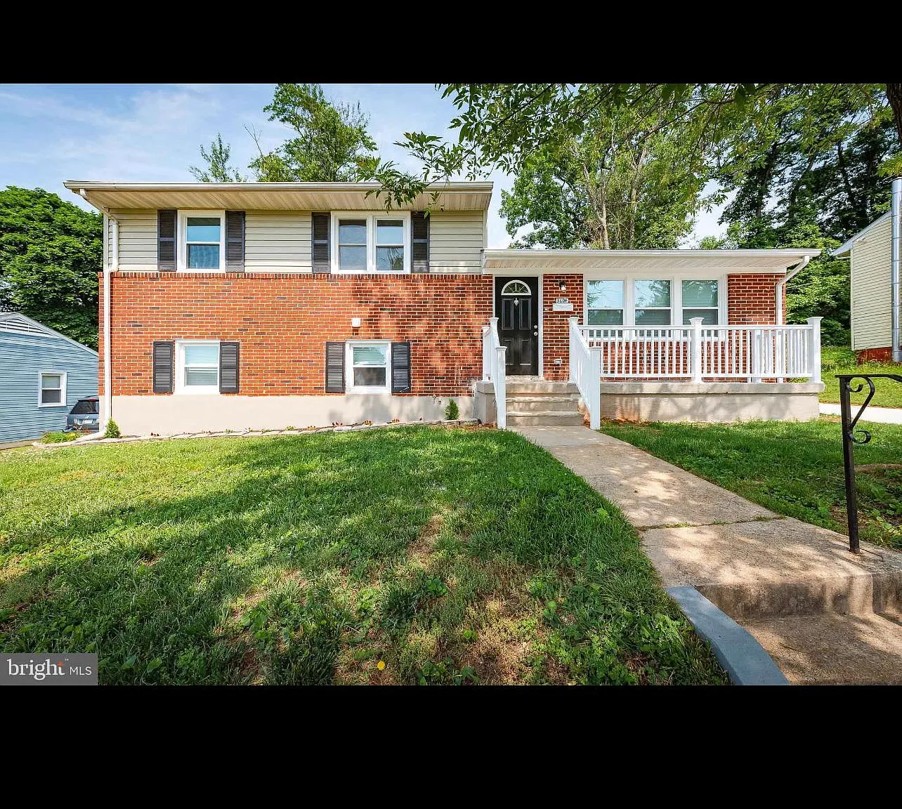 3604 Courtleigh Dr — Photo 1