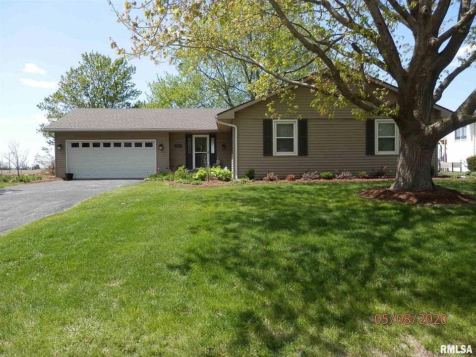 1st image of 1122 Woodbine Cir W