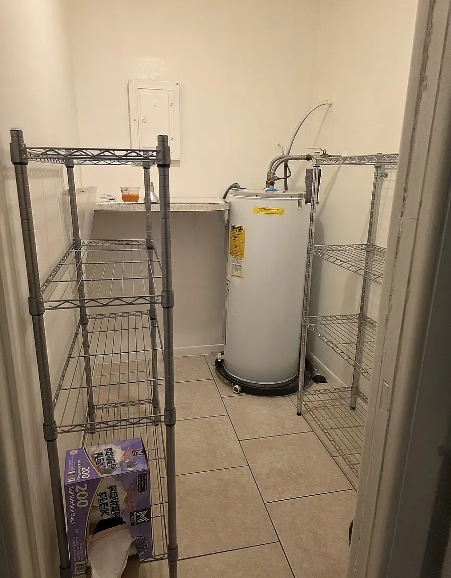 3 bed, 1350 sqft, $1,950 — Photo 1